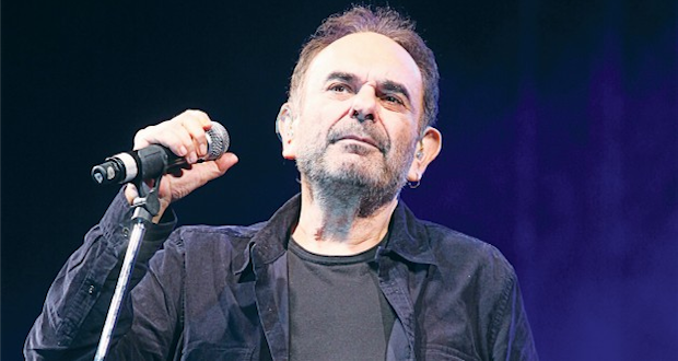 “Γενναίος και αξιοπρεπής μέχρι το τέλος”! Καλό ταξίδι Σάκη Μπουλά “Γενναίος και αξιοπρεπής μέχρι το τέλος”! Καλό ταξίδι Σάκη Μπουλά