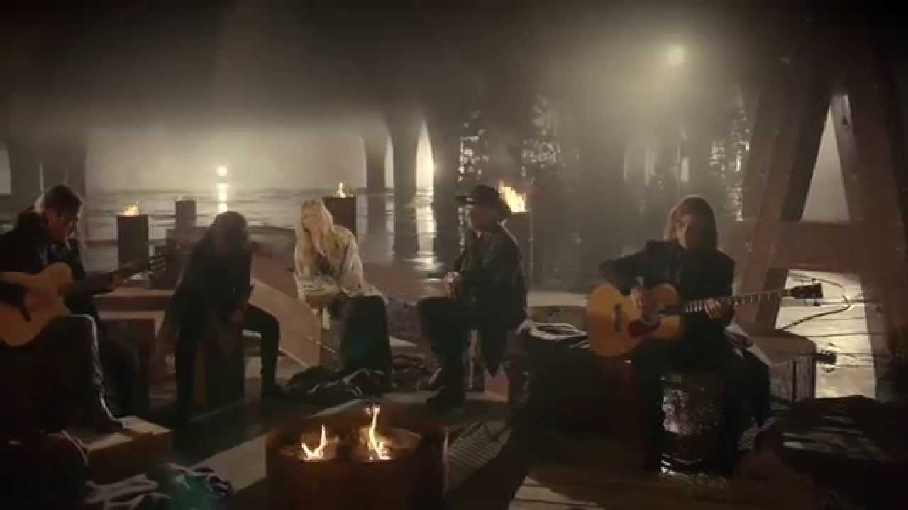 Maná feat. Shakira “Mi verdad” (Video Premiere) Maná feat. Shakira “Mi verdad” (Video Premiere)