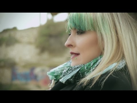 Μπλε “Φίλα με στο στόμα” (Video) Μπλε “Φίλα με στο στόμα” (Video)