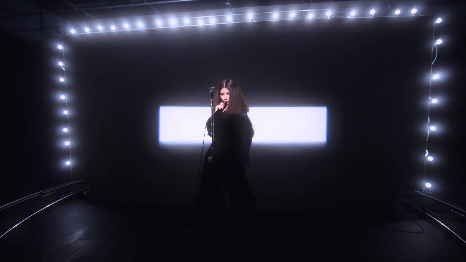 Marina and The Diamonds “Forget” (Video) Marina and The Diamonds “Forget” (Video)